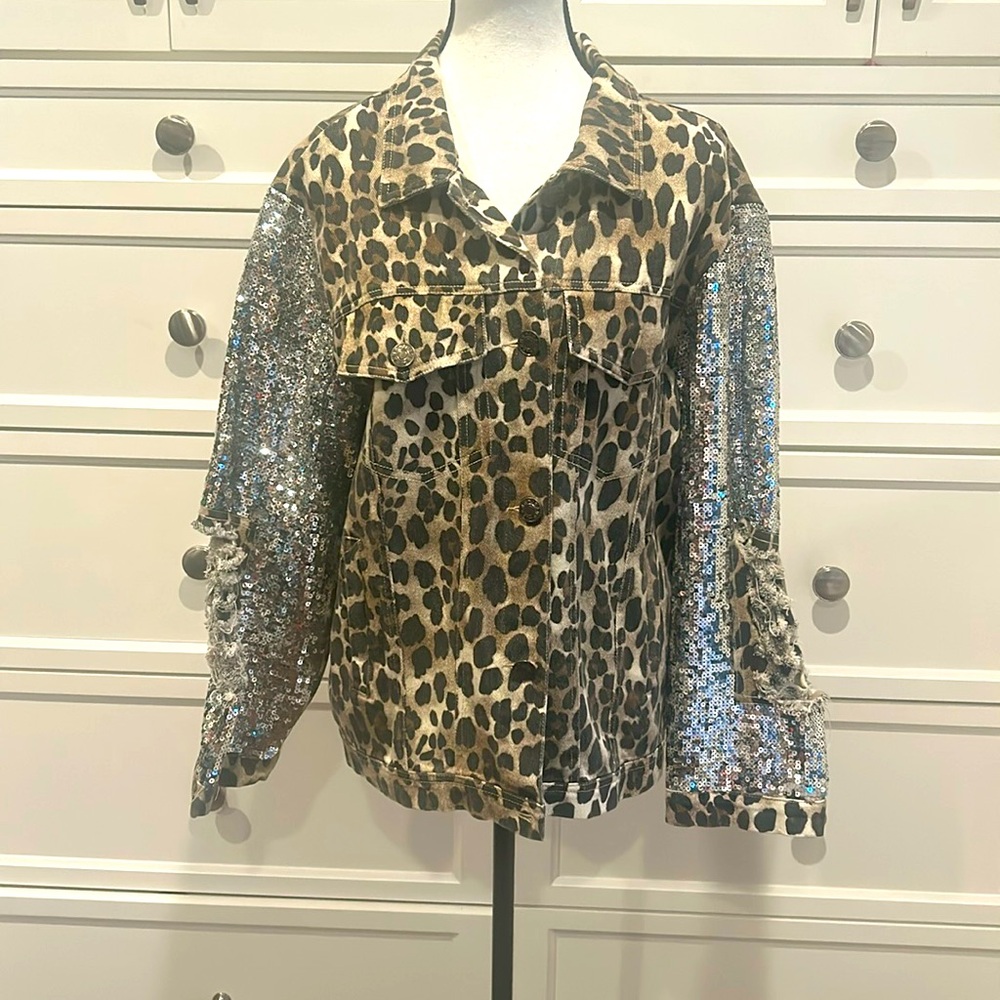 Animal Print Sequenced Sleeve Jean Jacket